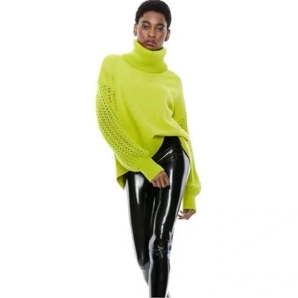 Alice + Olivia Wool Blend Adela Turtle Neck Sweater - Size XS - Chartreuse - Picture 11 of 11